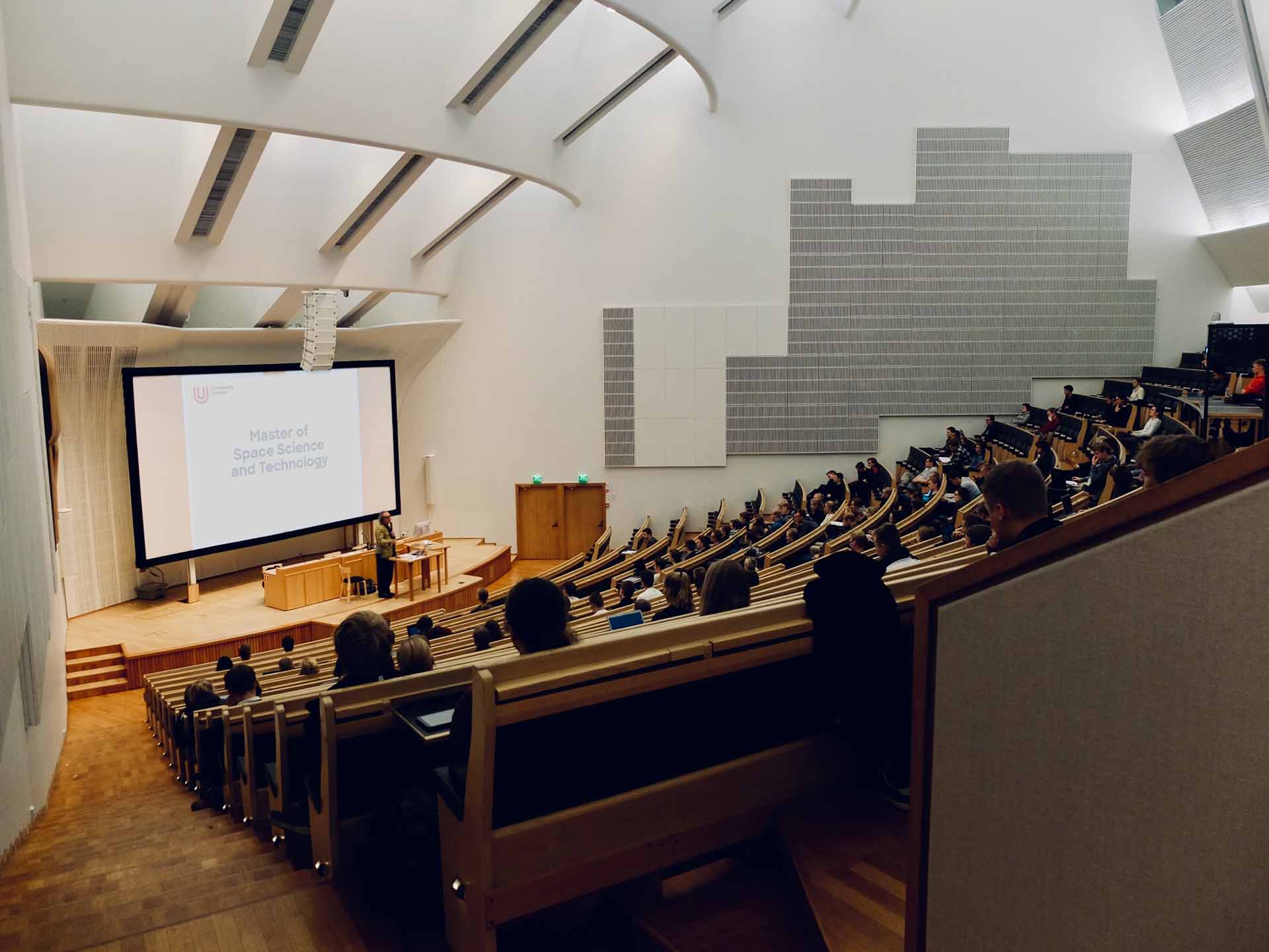 Studenten im Hörsaal Studenten im Hörsaal